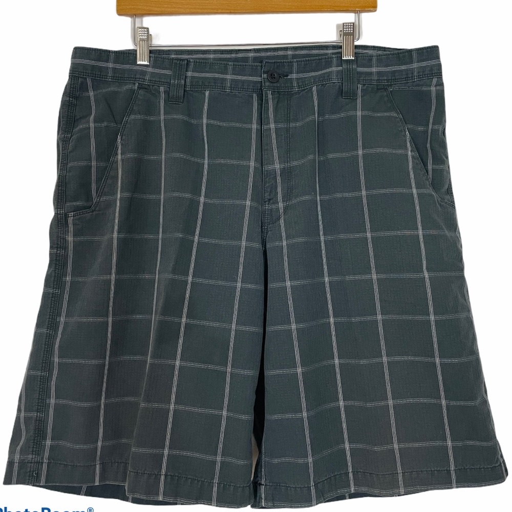 The North Face Men’s Gray Plaid Chino Shorts Sz 40
